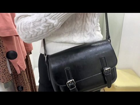 ❤️ Masturbation na jama'a na matashiyar mace FeralBerry tare da dildo a cikin dakin da ya dace ❤️❌ Batsa mai kyau a%ha.porn-milf-300.ru ❌️